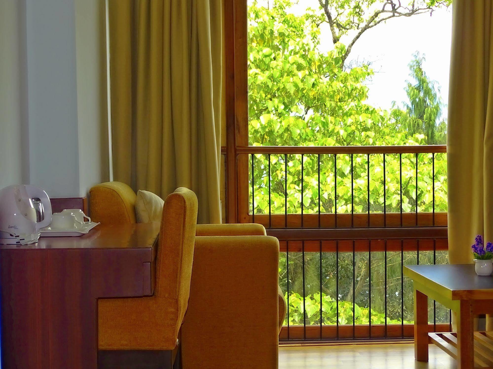 Hotel The Golden Crest Gangtok Exterior foto