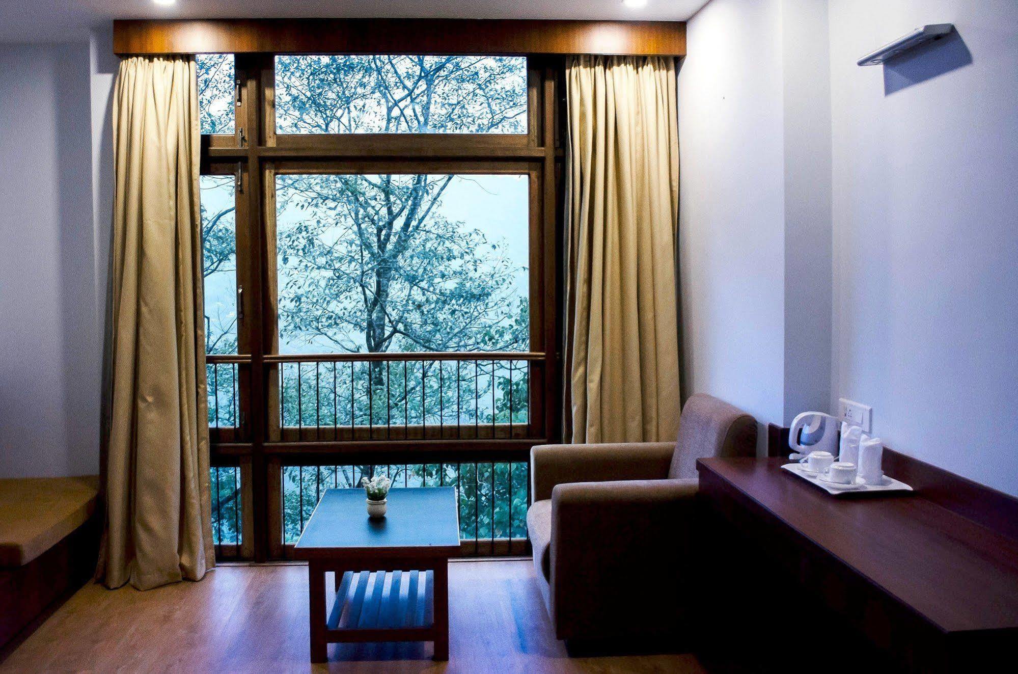 Hotel The Golden Crest Gangtok Exterior foto
